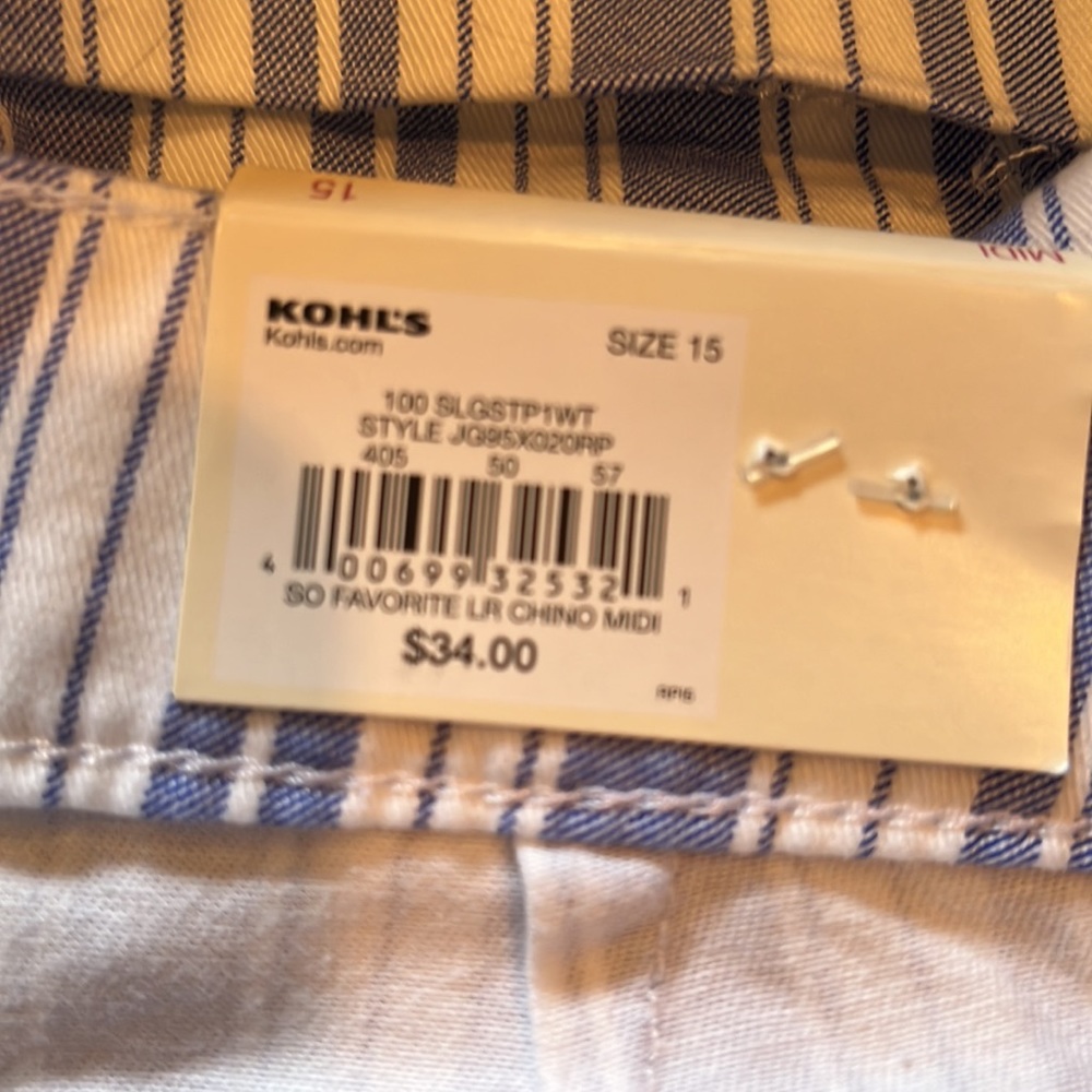 NWT Blue & White Striped Shorts - Picture 3 of 5